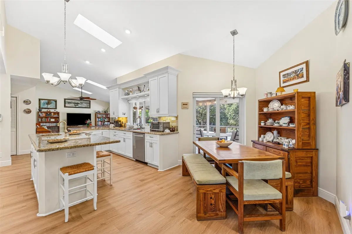 Photo 8 at 128 NW 110th Way, Coral Springs