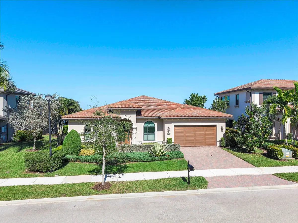 Photo 3 at 11431 W Watercrest Circle, Parkland
