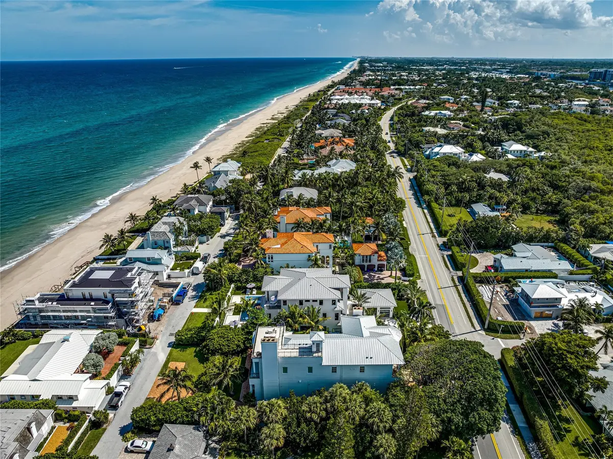 Photo 3 at 6107 N Ocean Boulevard, Ocean Ridge