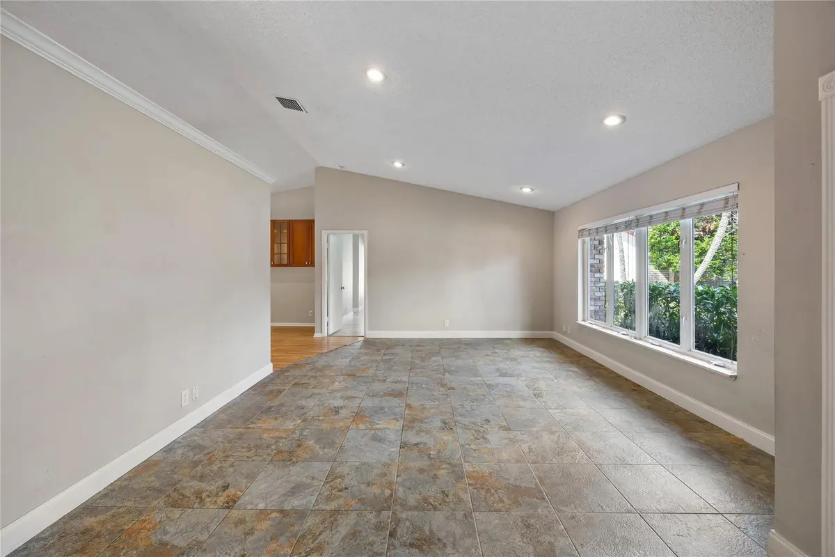Photo 5 at 5302 NW 64th Way, Coral Springs