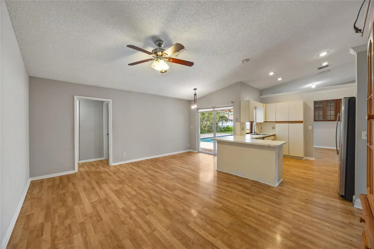 Photo 7 at 5302 NW 64th Way, Coral Springs