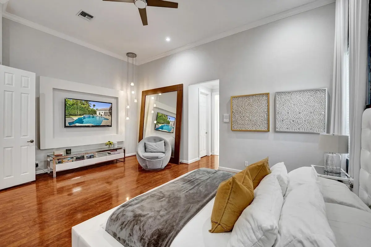 Photo 8 at 13763 NW 18th Court, Pembroke Pines
