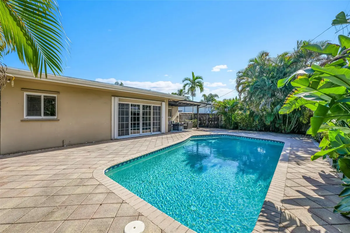 Photo 4 at 4401 NE 18th Avenue, Oakland Park