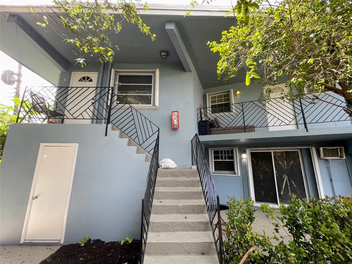 Photo 5 at 3760 SW 1st Street, Fort Lauderdale
