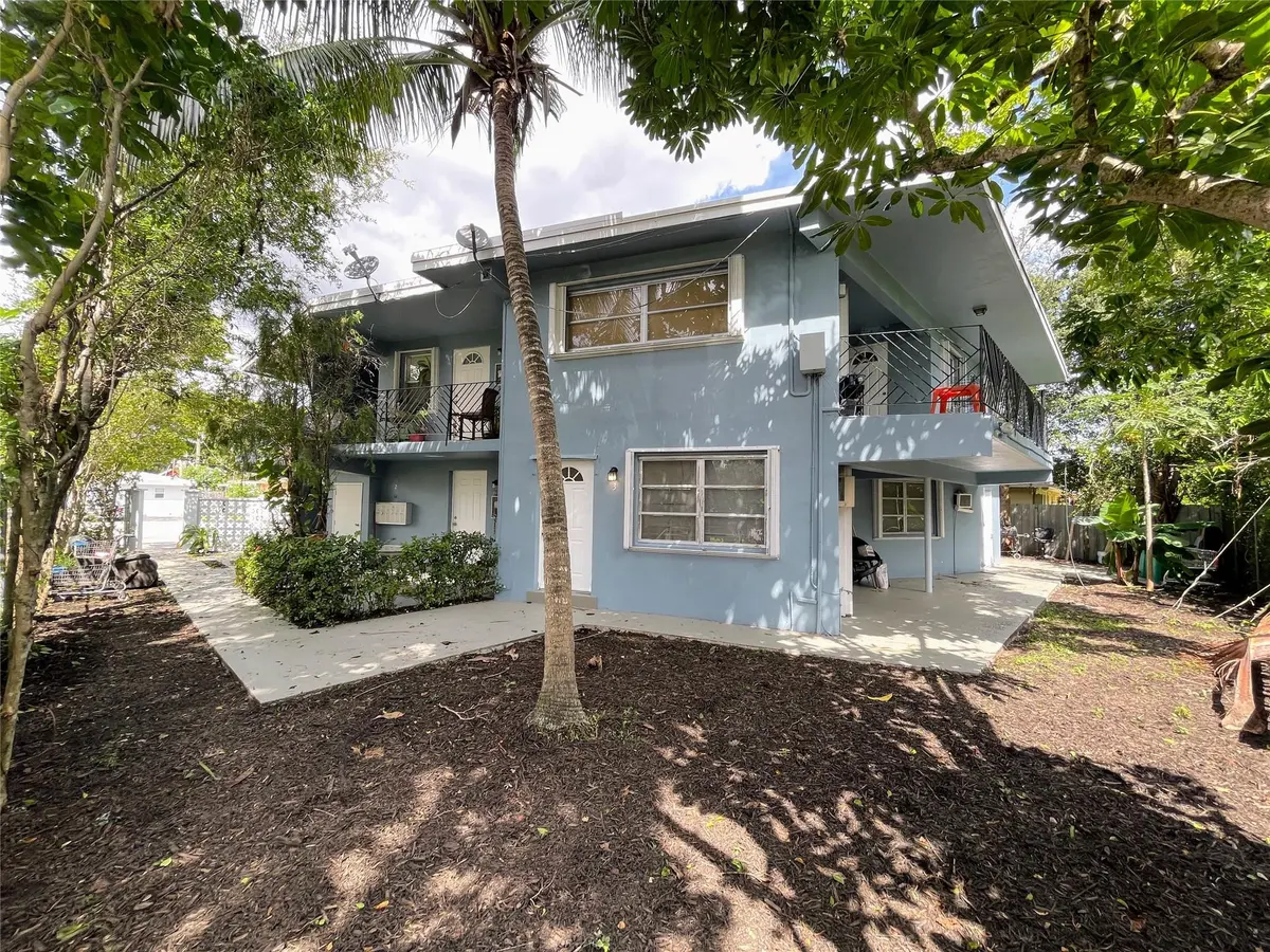 Photo 8 at 3760 SW 1st Street, Fort Lauderdale