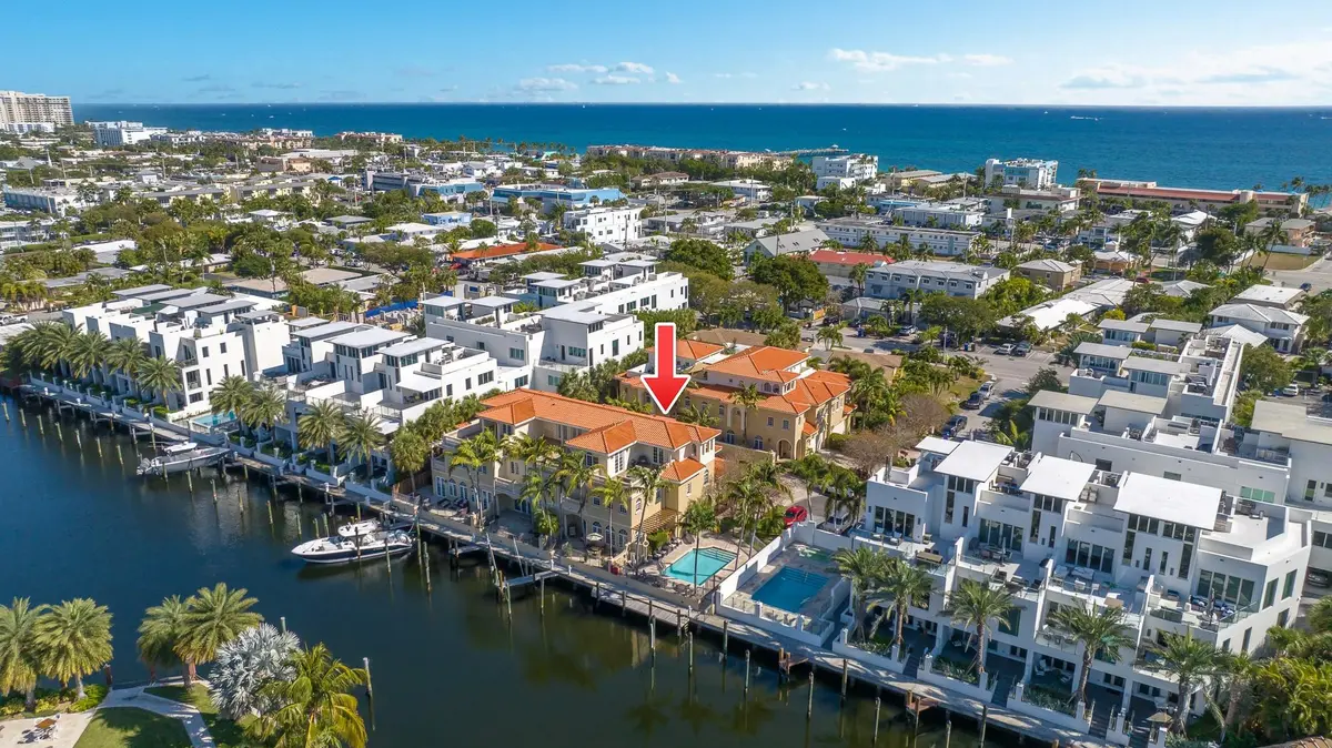 OVERHEAD at 237 Garden Court, Lauderdale-By-The-Sea
