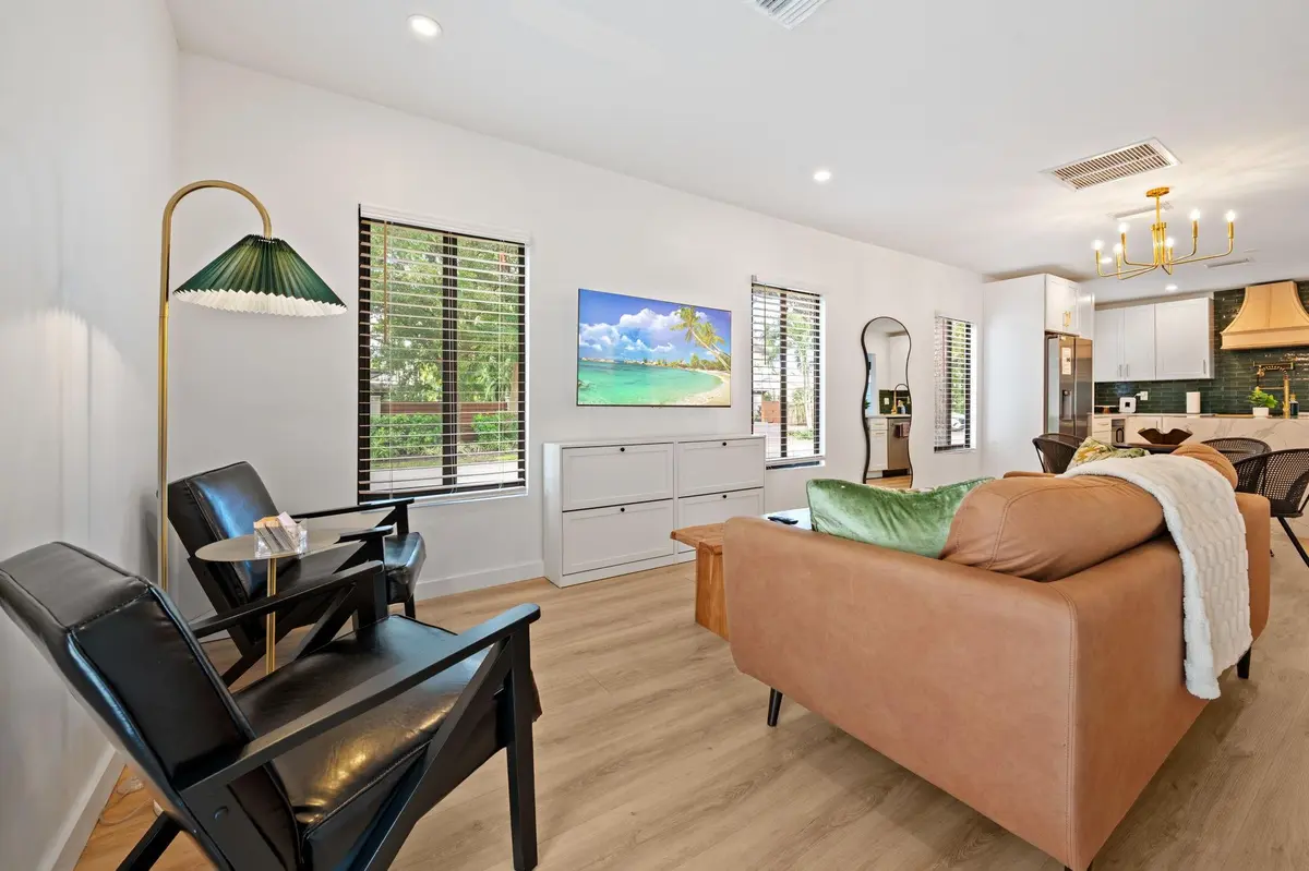 Photo 5 at 648 NE 16th Terrace, Fort Lauderdale