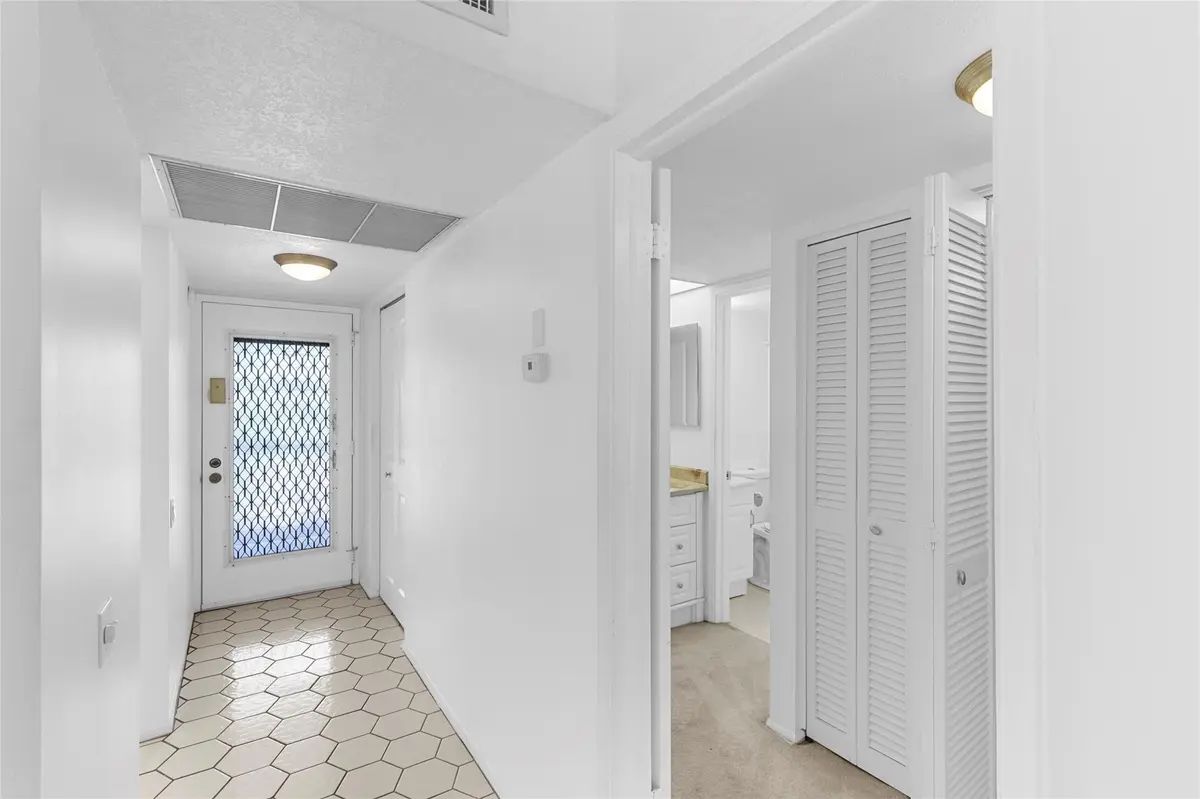 Photo 2 at 2701 Nassau Bend D2, Coconut Creek