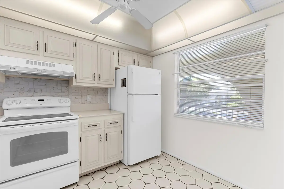 Photo 5 at 2701 Nassau Bend D2, Coconut Creek
