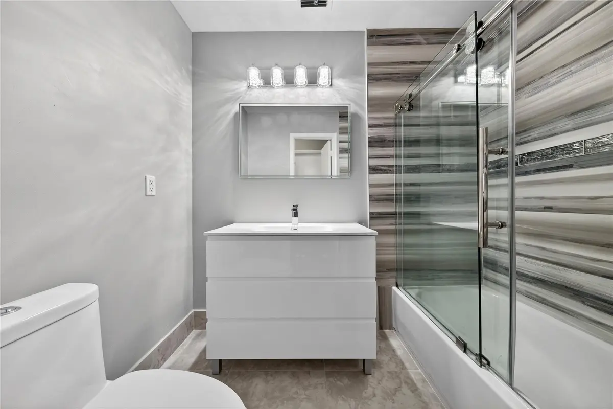 Photo 7 at 204 Lincoln Court 204, Deerfield Beach