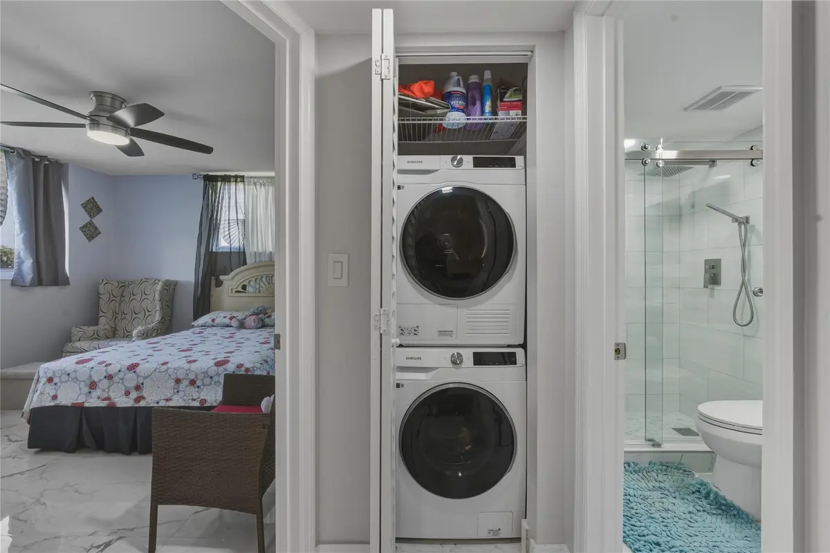 Photo 6 at 9611 N Hollybrook Lake Drive 101, Pembroke Pines