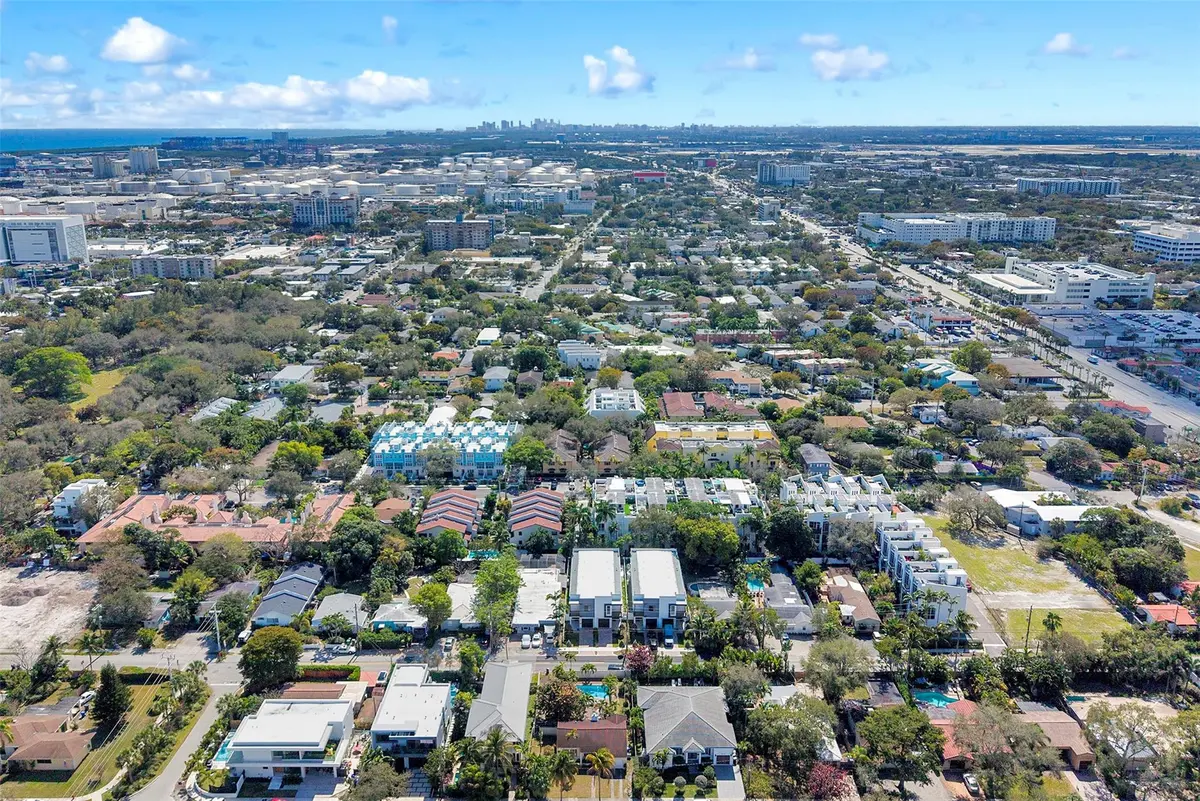Photo 5 at 812 SE 12th Street 812, Fort Lauderdale