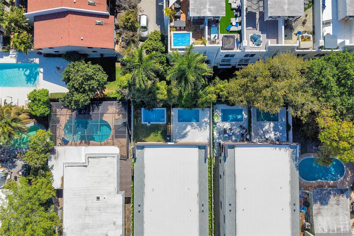 Photo 6 at 812 SE 12th Street 812, Fort Lauderdale