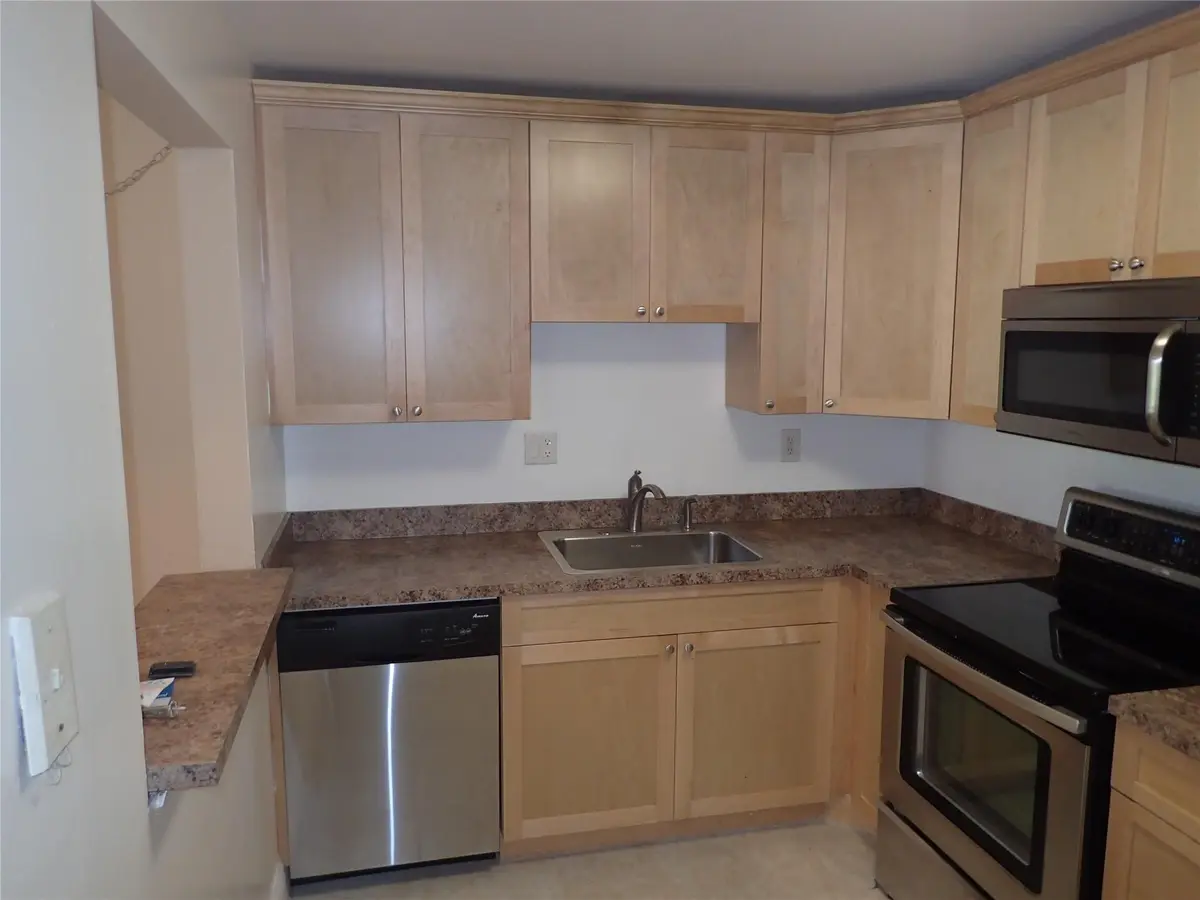 Photo 1 at 4126 NW 88th Avenue 103, Coral Springs