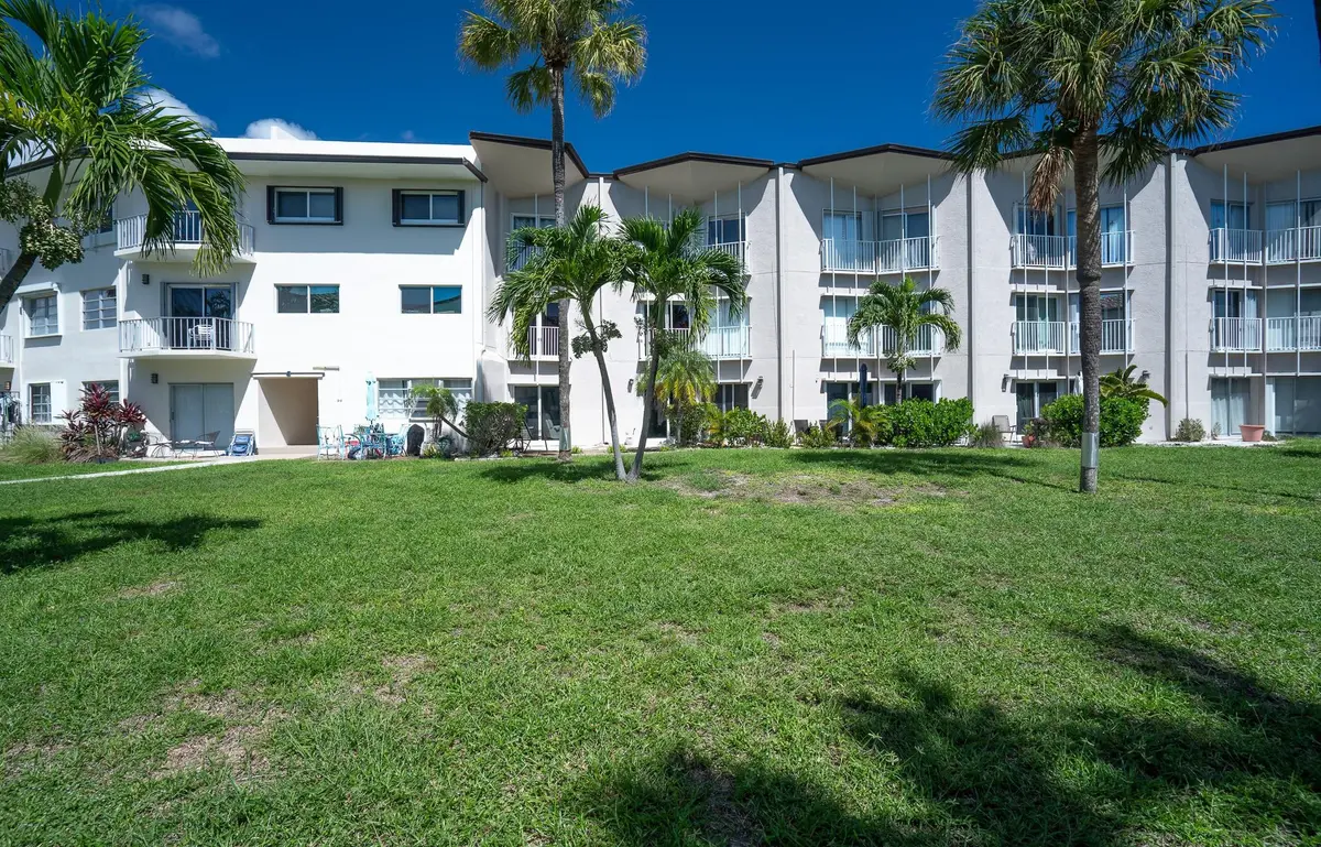 Photo 4 at 1967 S Ocean Boulevard 104, Lauderdale-By-The-Sea
