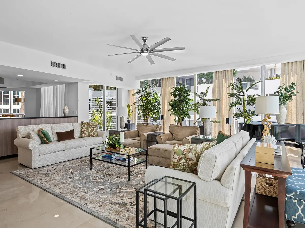 Photo 8 at 333 Las Olas Way Unit 910, Fort Lauderdale