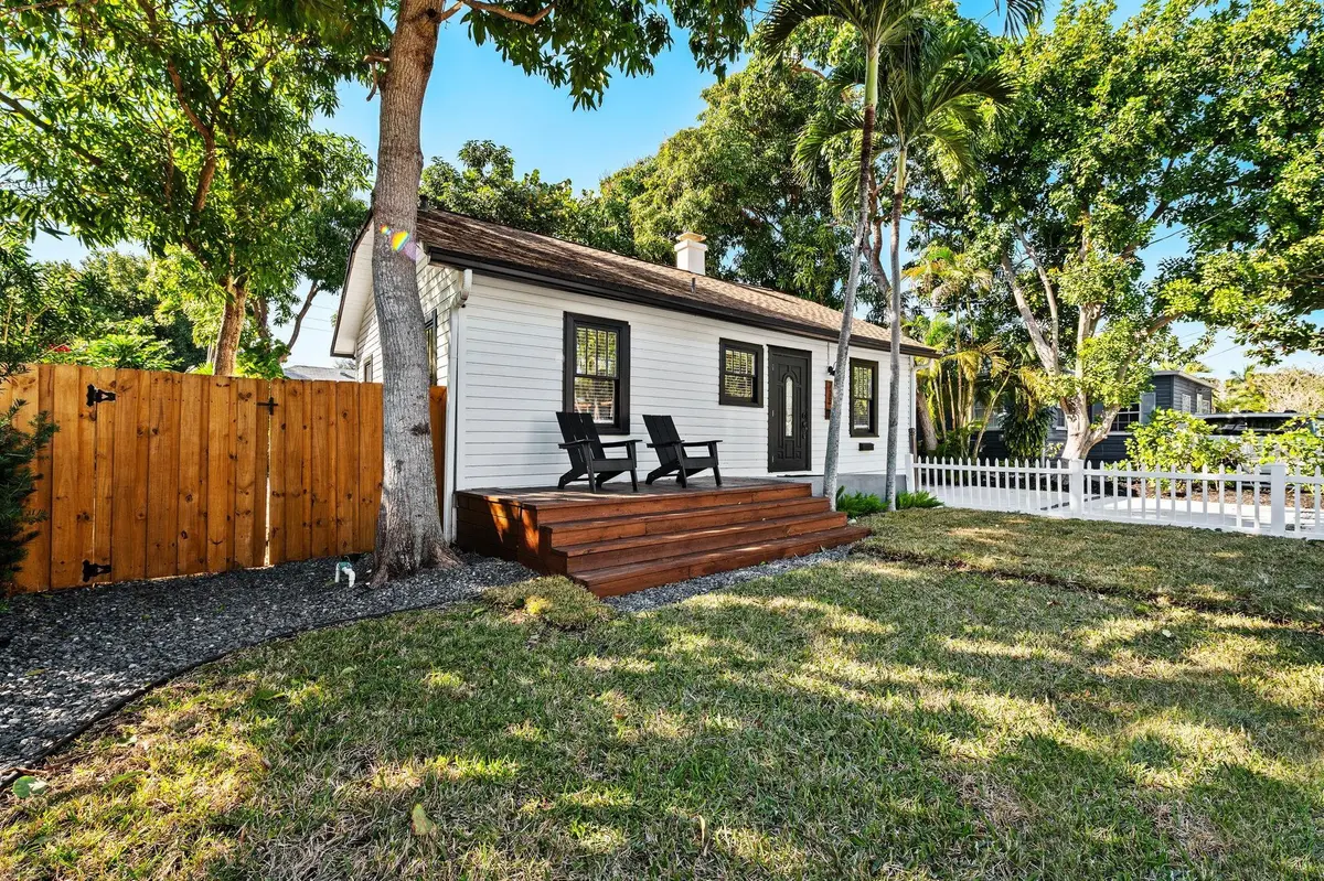 Photo 2 at 713 NE 17th Road, Fort Lauderdale