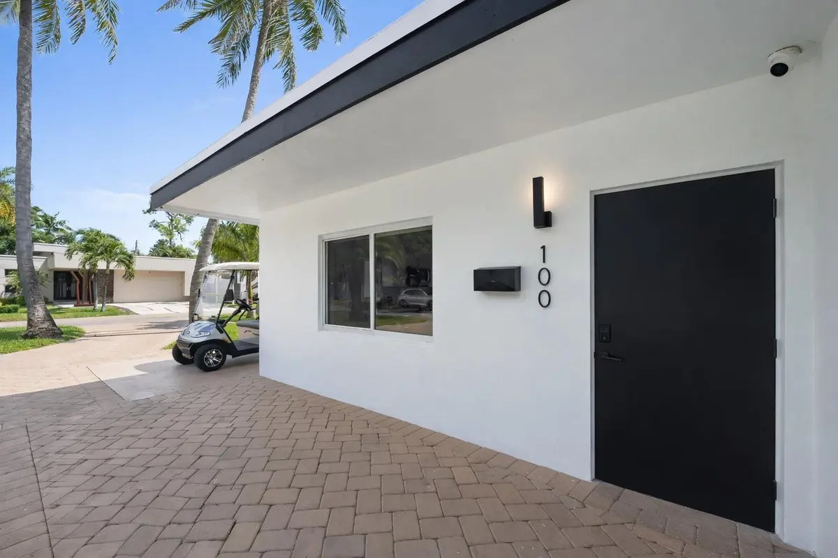 Photo 4 at 100 NE 22nd Street, Wilton Manors