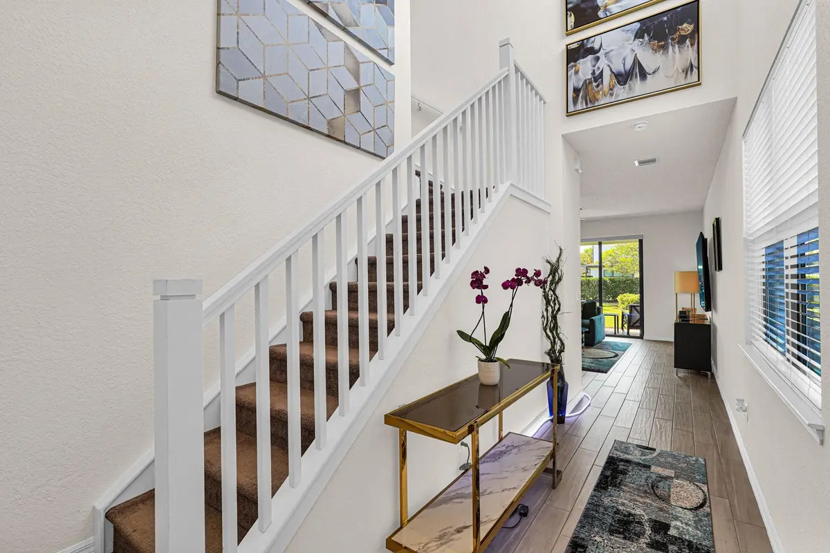 Photo 5 at 4471 Gramercy Drive, Oakland Park