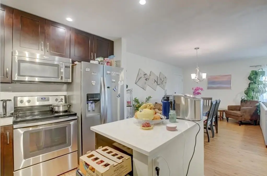Photo 4 at 2990 NE 16th Avenue 301, Oakland Park