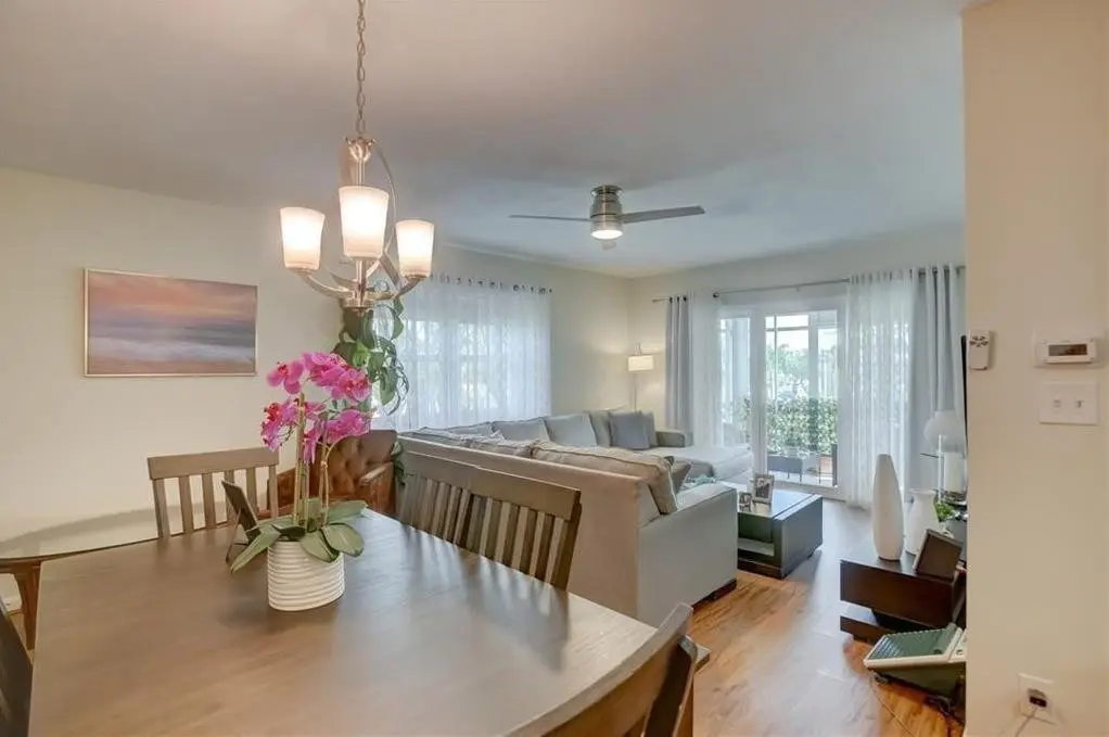 Photo 7 at 2990 NE 16th Avenue 301, Oakland Park