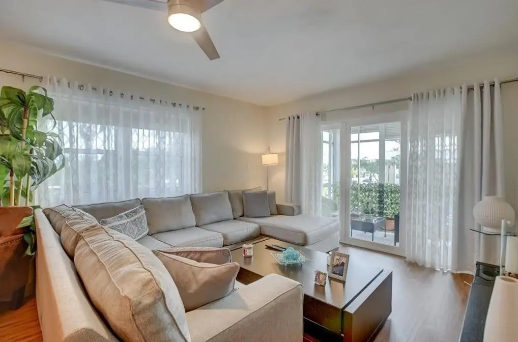 Photo 8 at 2990 NE 16th Avenue 301, Oakland Park