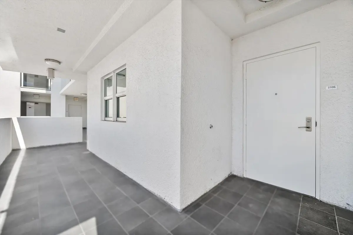 Photo 2 at 15051 Royal Oaks Lane 2106, North Miami