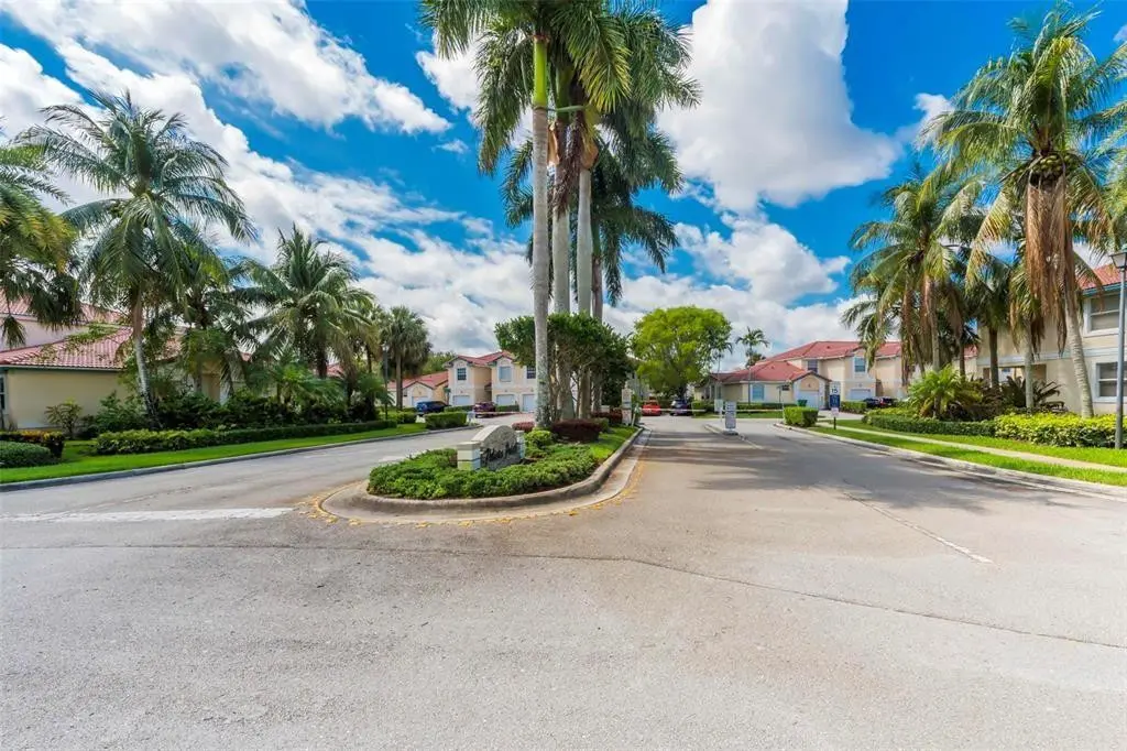 Photo 3 at 11729 NW 47th Drive 11729, Coral Springs