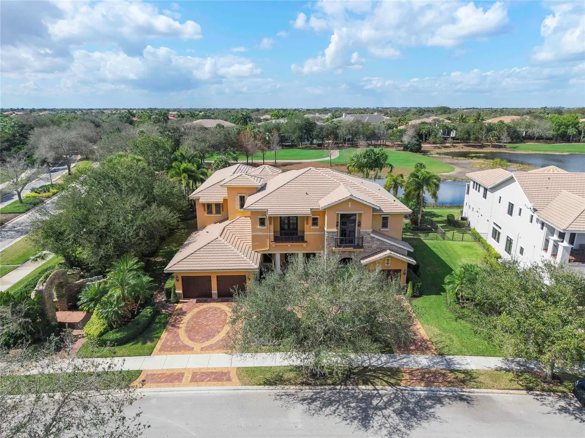 Photo 2 at 7221 Lemon Grass Drive, Parkland