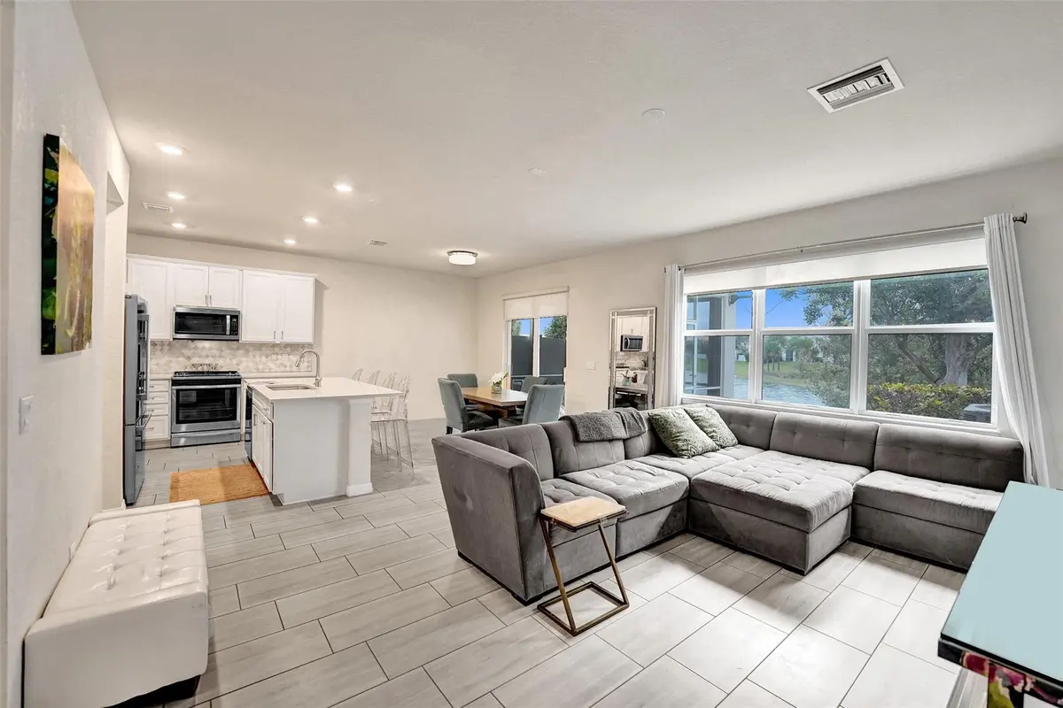 Photo 5 at 5068 Greenway Drive 0, Hollywood