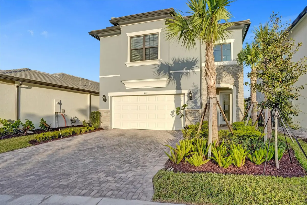 Beautiful Sienna Model at 4422 Silverwood Lane, Oakland Park