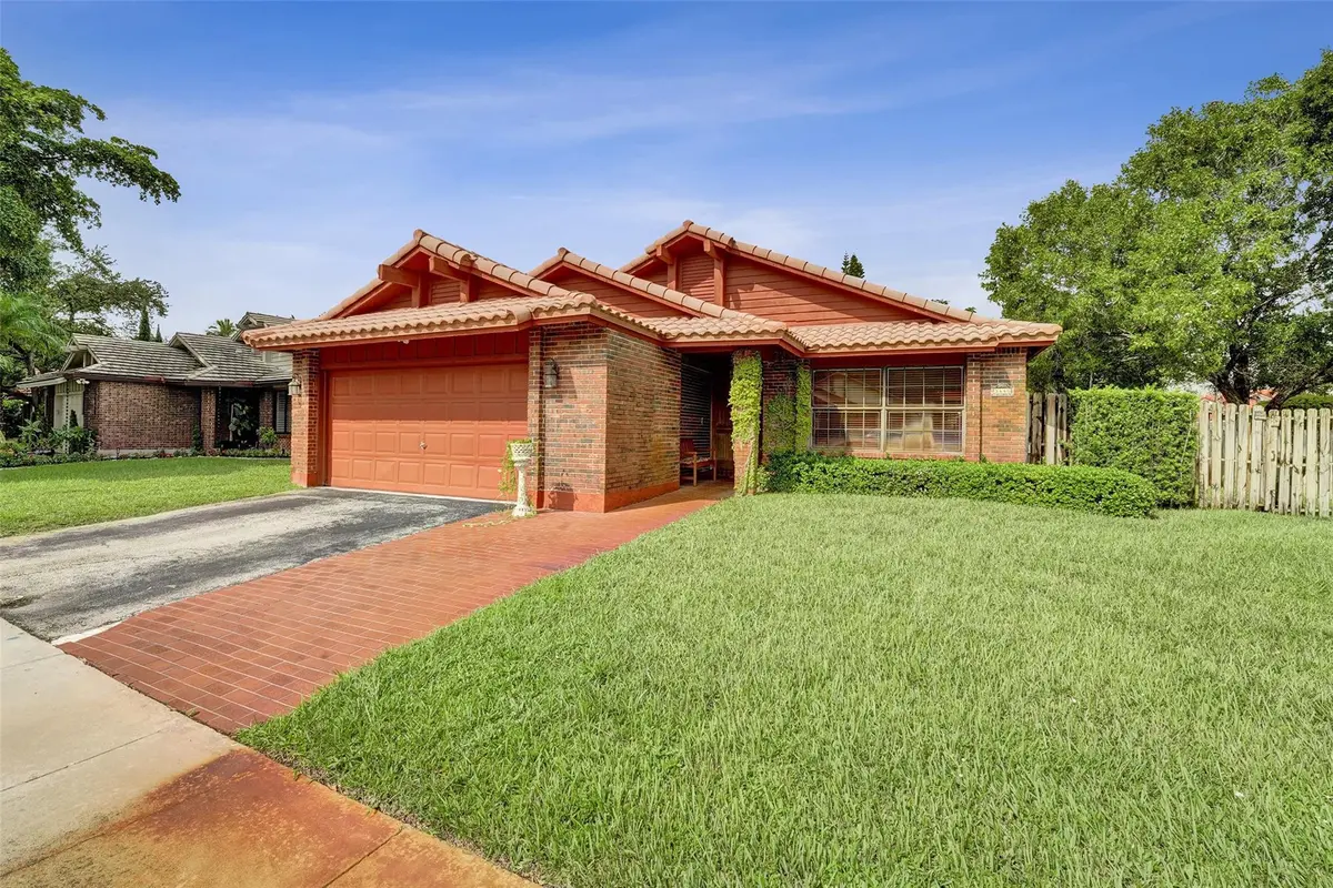 Photo 4 at 3440 E Point Drive, Cooper City