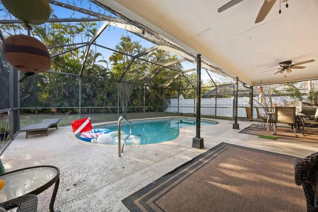 Photo 3 at 1060 NW 82nd Avenue, Coral Springs