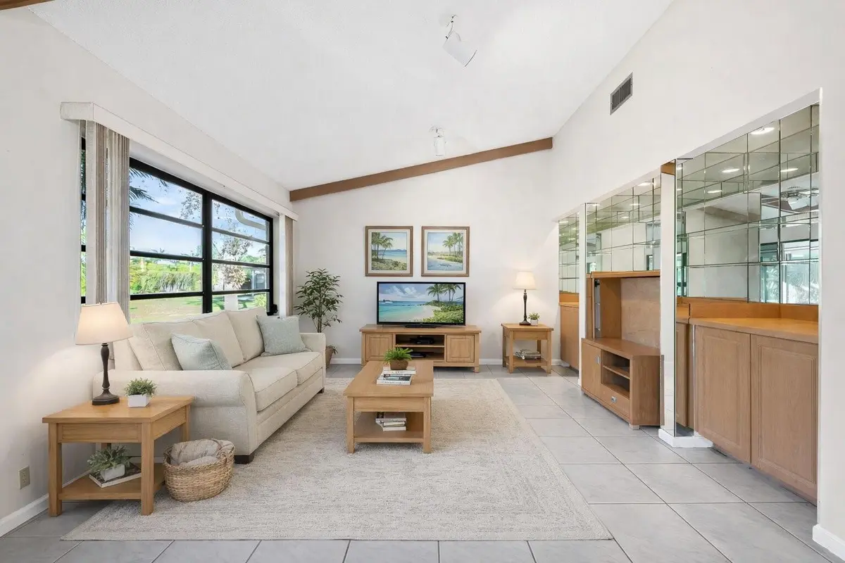 Photo 4 at 6053 Petaluma Drive, Boca Raton