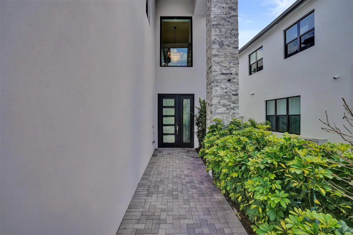 Photo 4 at 20044 Hirono Lane, Boca Raton