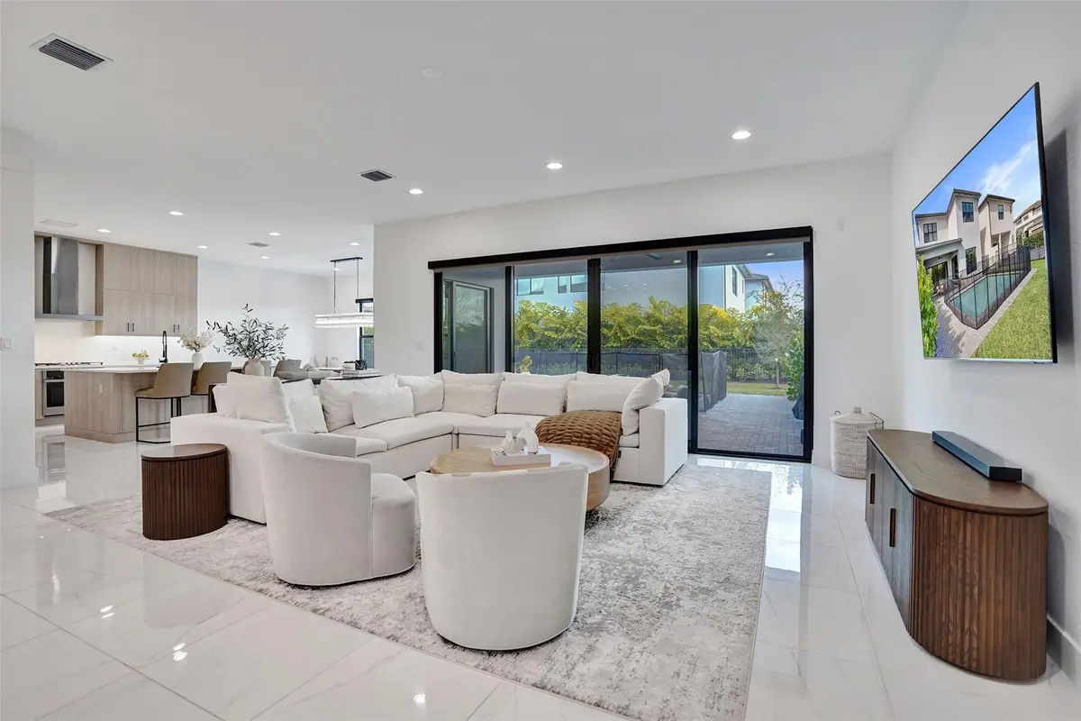 Photo 8 at 20044 Hirono Lane, Boca Raton