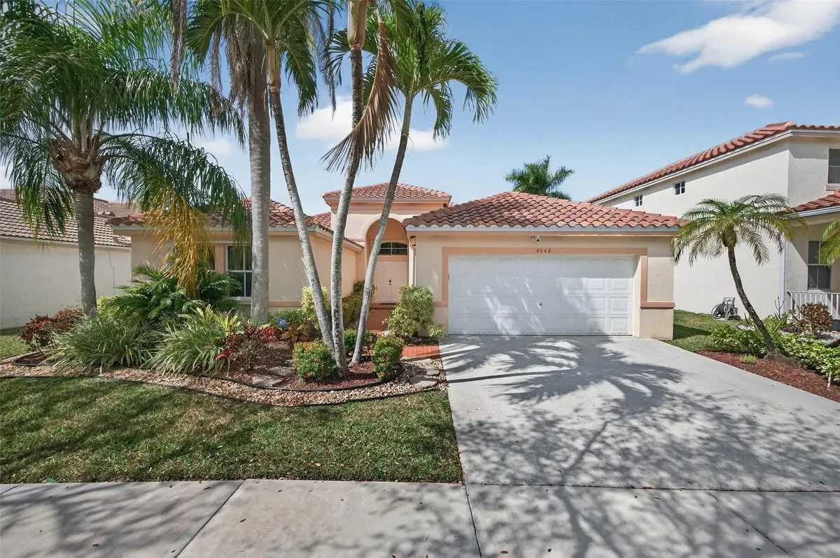 Photo 7 at 4042 Pinewood Lane, Weston