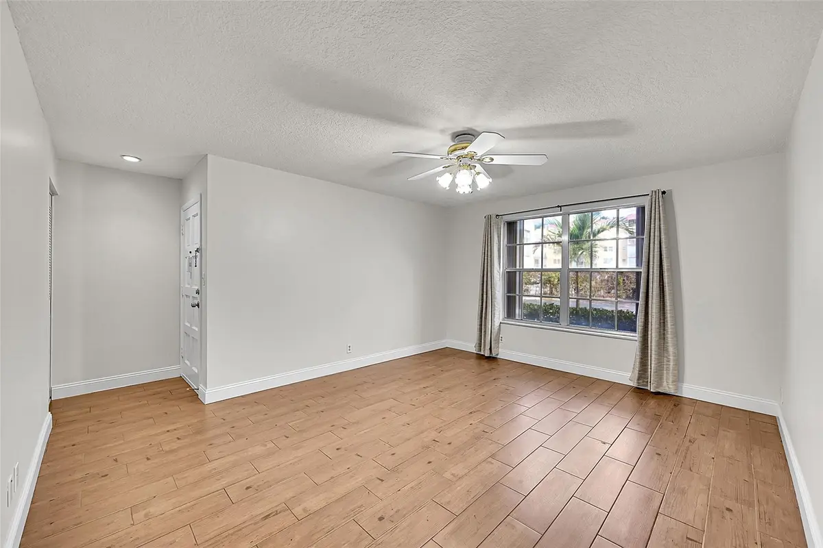 Photo 4 at 428 NW 70th Avenue 140, Plantation