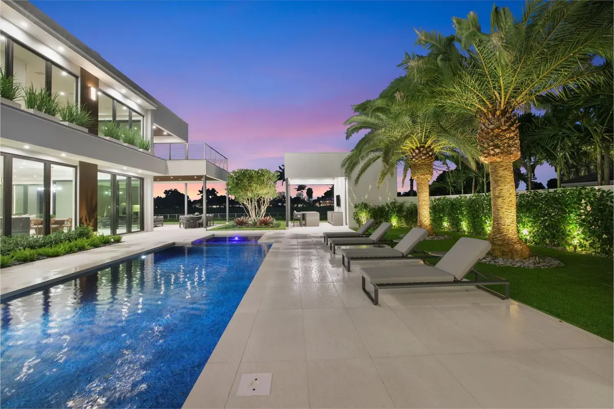 Pool & Outdoor Living Twilight at 4312 NE 23 Avenue, Fort Lauderdale