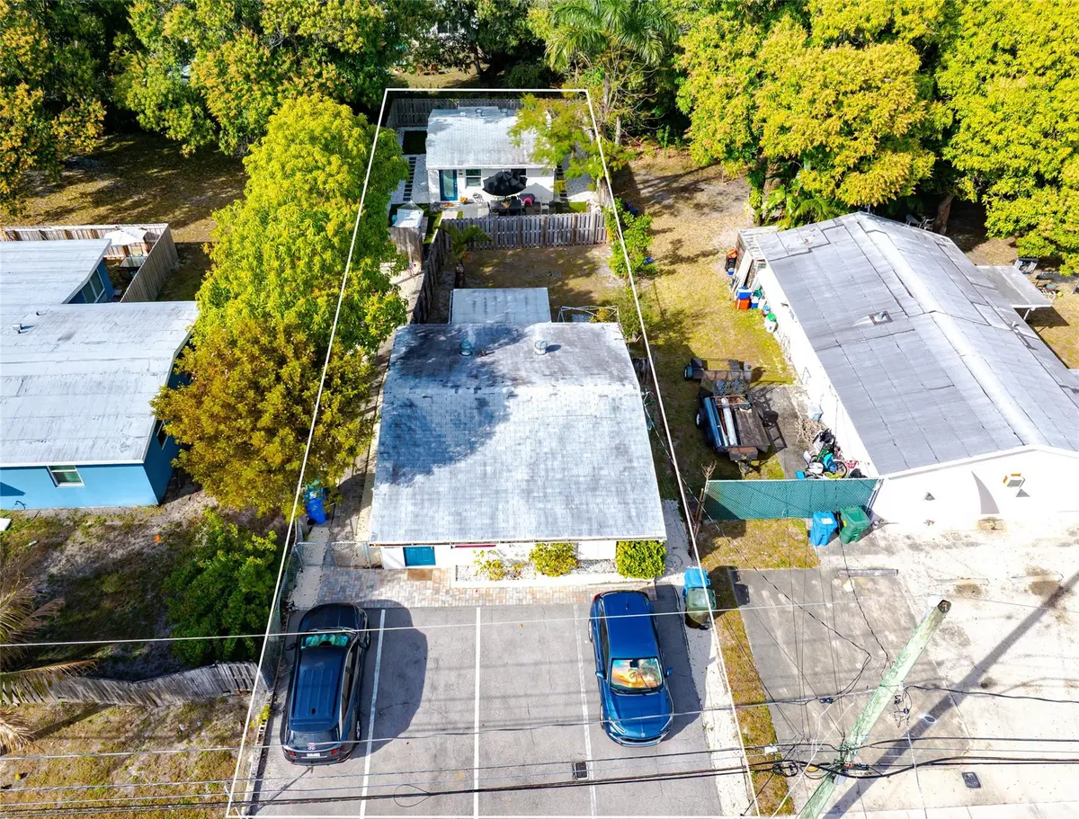 Photo 1 at 659 NE 32nd Street, Oakland Park