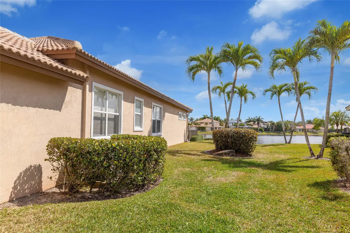 Photo 6 at 6978 NW 111th Terrace, Parkland