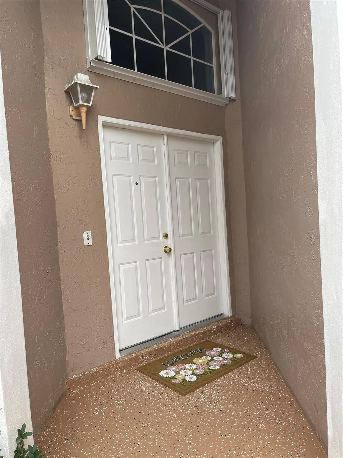 Photo 3 at 480 Somerset Way, Weston