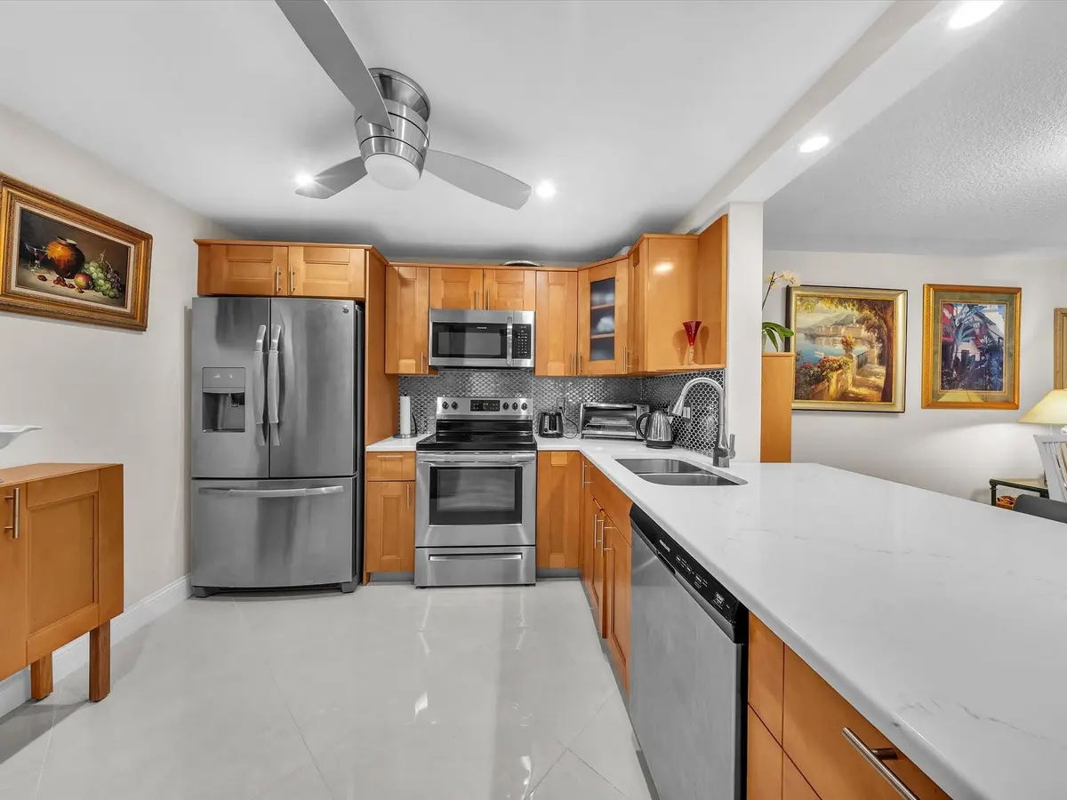 Photo 2 at 2515 NE 1st Court 314, Boynton Beach