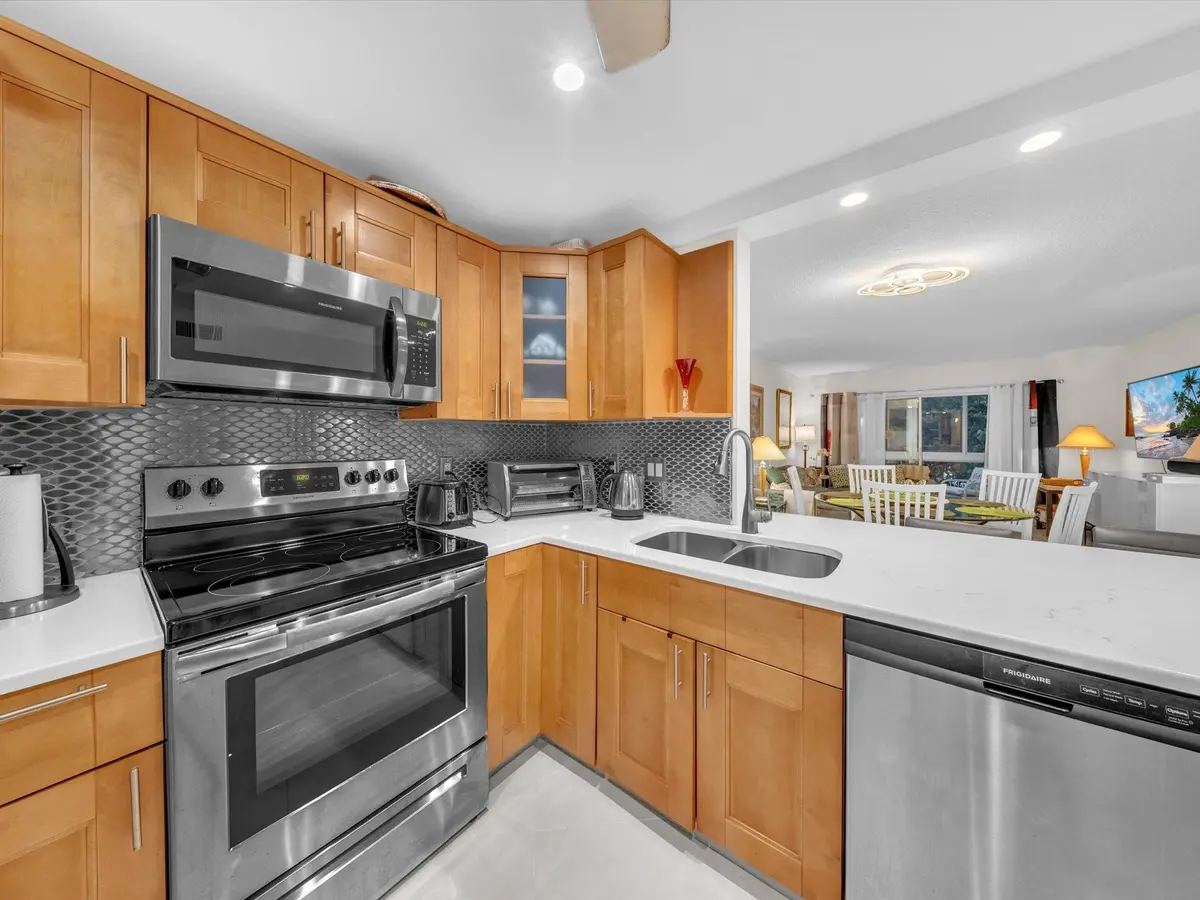Photo 3 at 2515 NE 1st Court 314, Boynton Beach