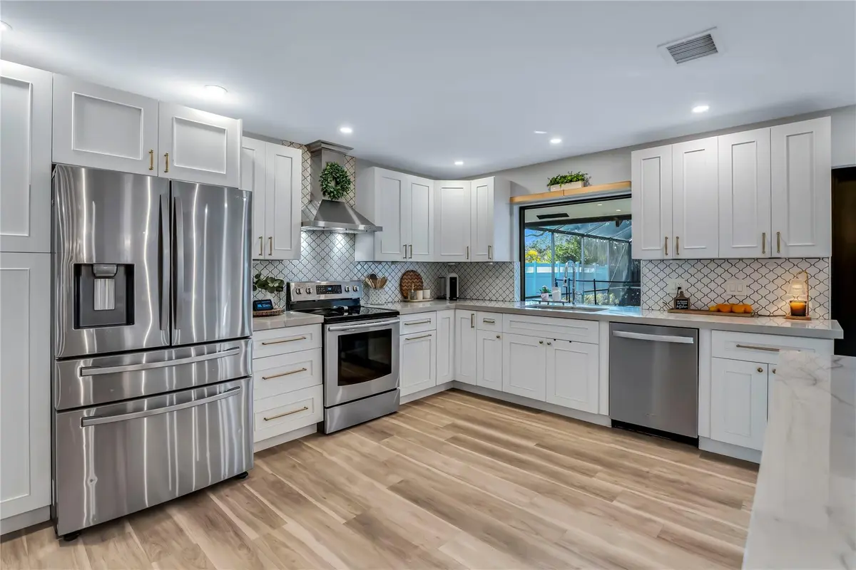 Photo 4 at 462 NW 113th Terrace, Coral Springs