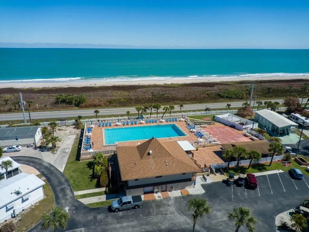 Pool and ocean at 5288 Inlet Way, Hutchinson Island