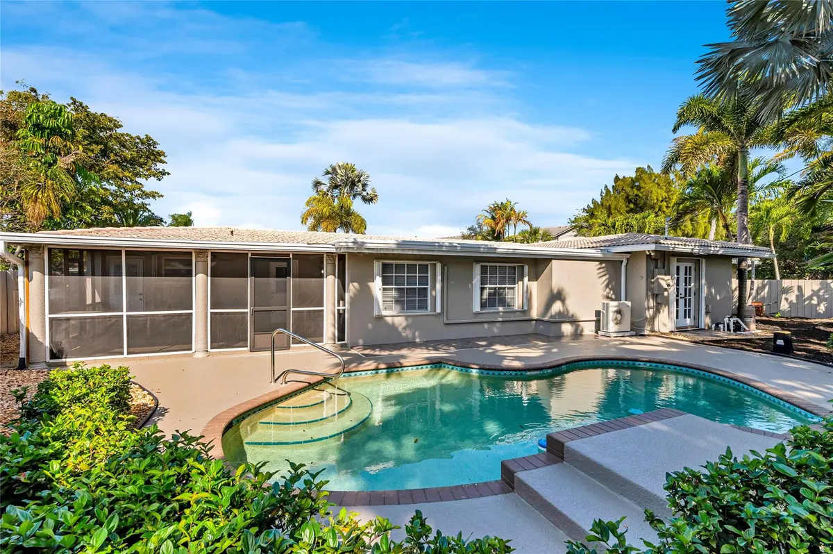 Photo 5 at 1760 NE 40th Court, Oakland Park