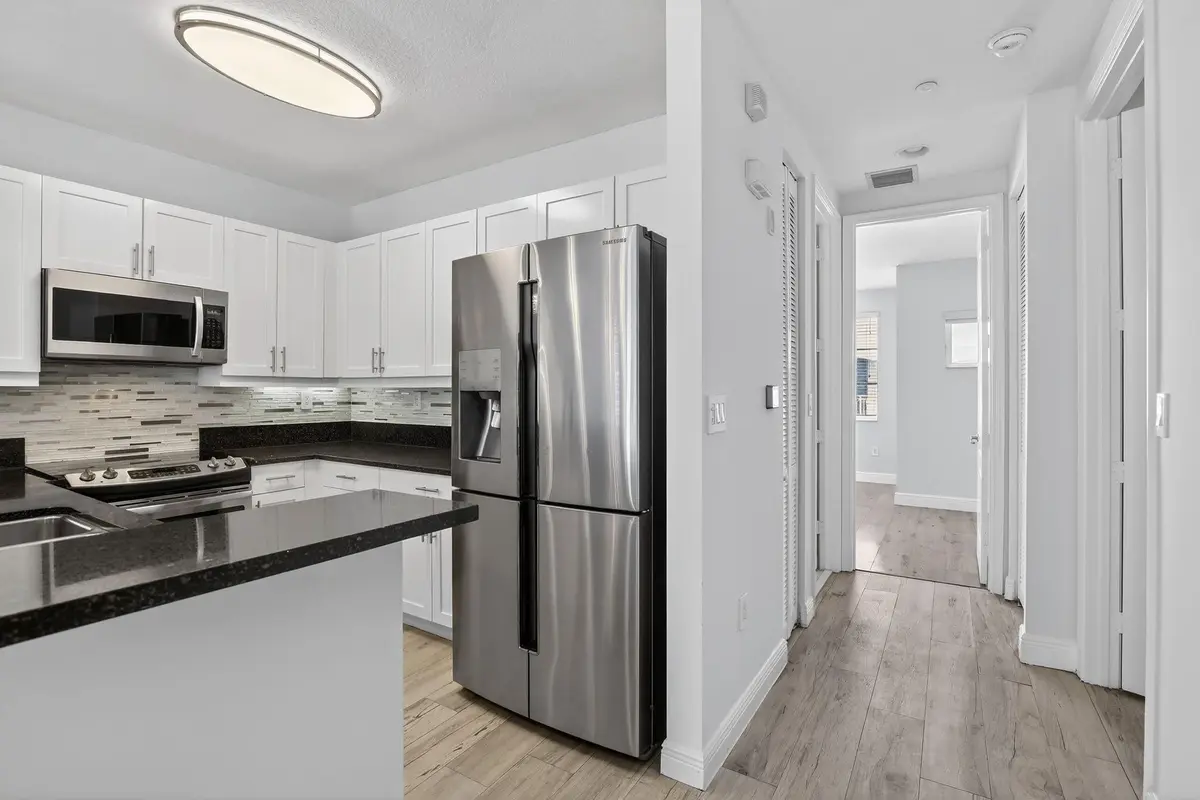 Photo 5 at 1301 SW 4th Street 1301, Fort Lauderdale