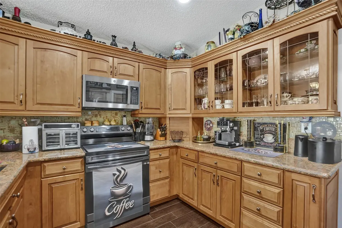 Photo 7 at 5534 NW 125th Terrace, Coral Springs
