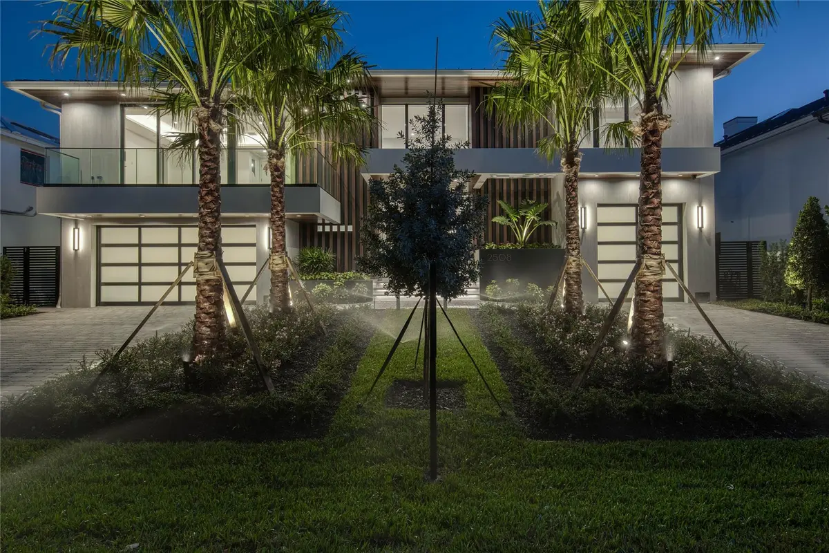 Photo 2 at 2508 Delmar Place, Fort Lauderdale